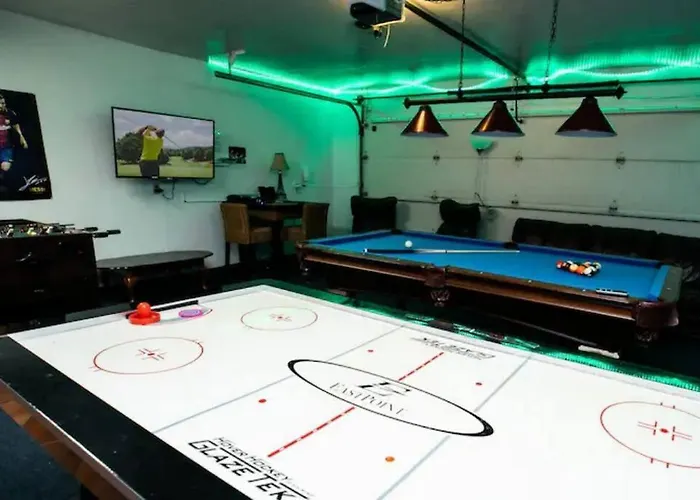 Location In Scottsdale, 8 Bedroom House, Heated Pool, Spa, Game Room, Bbq, Putting * Phoenix