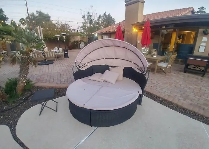 Location In Scottsdale, 8 Bedroom House, Heated Pool, Spa, Game Room, Bbq, Putting *