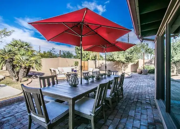 Location In Scottsdale, 8 Bedroom House, Heated Pool, Spa, Game Room, Bbq, Putting Ferienhaus Phoenix